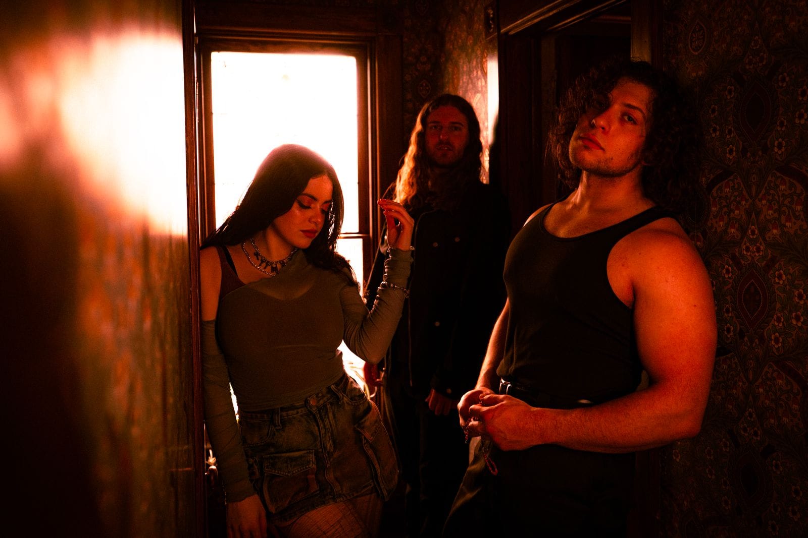 The UNCRTN release new single "Reverse" with alternative artists Nowhere Left