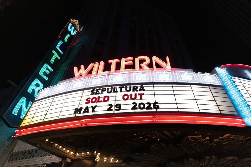 Sepultura Concert Photos and Review - Last US Show Ever! post image