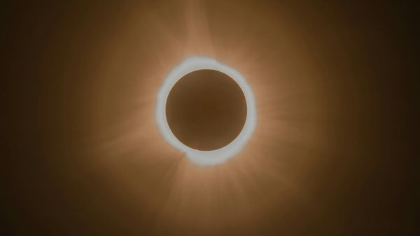 Eclissi solare totale del 2026: dove vederla e perché prenotare già ora