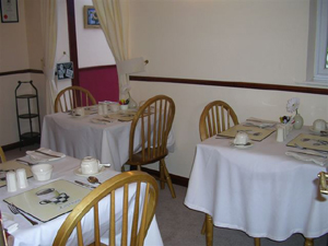 scrambled eggs and grapefruit