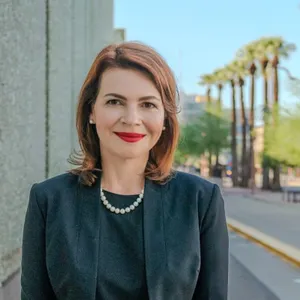 Dr. Bianca Lochner
