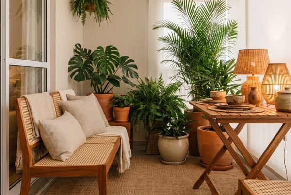 Decoração Sacada Pequena: Projetos e Ideias 2026