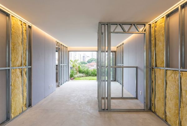 Steel Frame Drywall: Guia de Escolha e Aplicação 2026