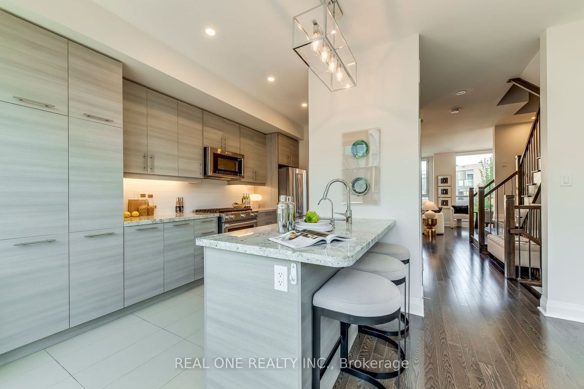 100 Little Creek Rd 5, Mississauga