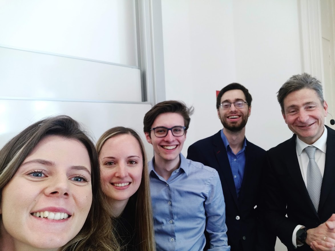 Es wurde kein Alt-Text für dieses Bild angegeben.