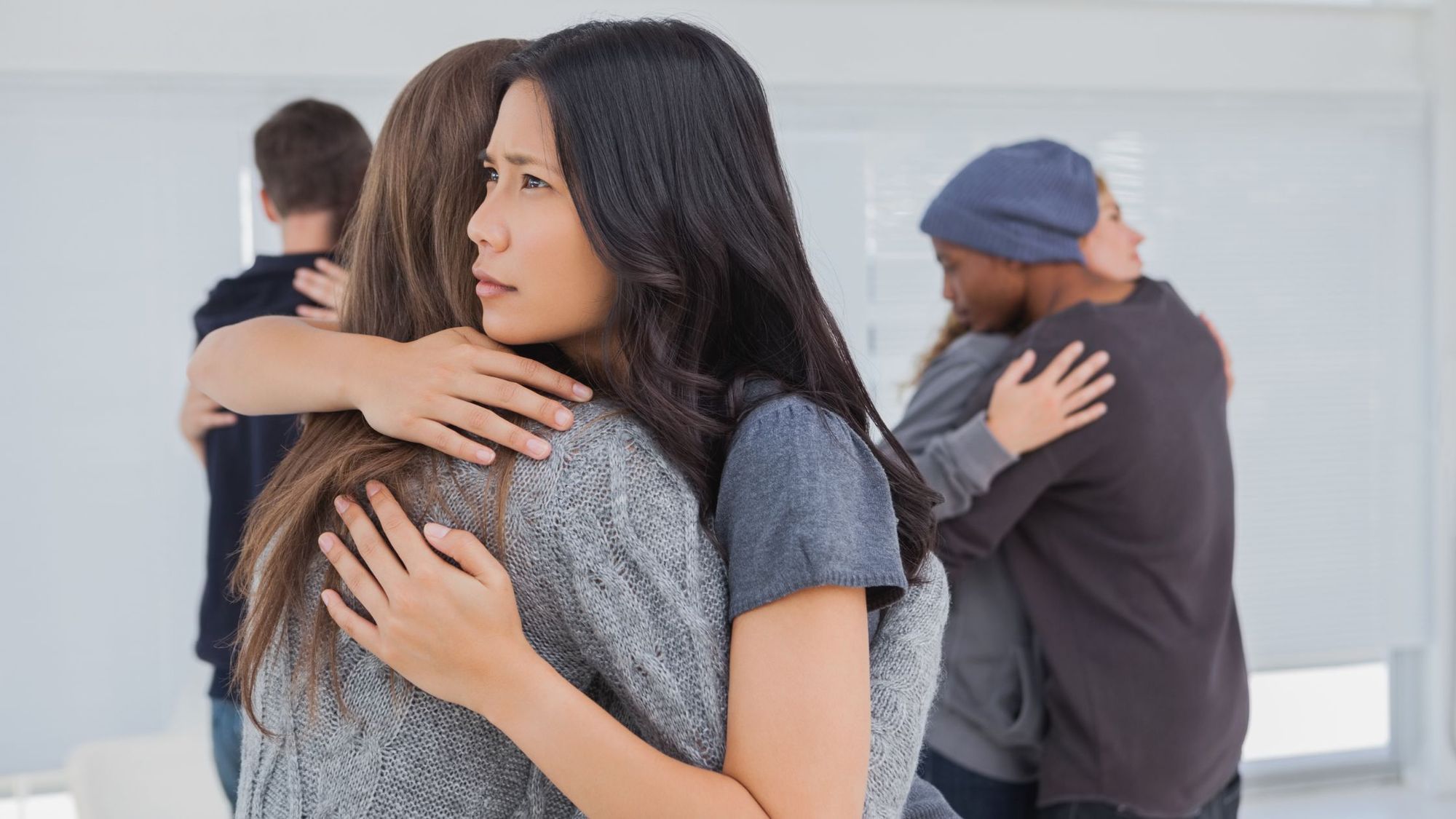Workplace Hugs: Surprising Benefits, Office Etiquette & Who to Avoid!