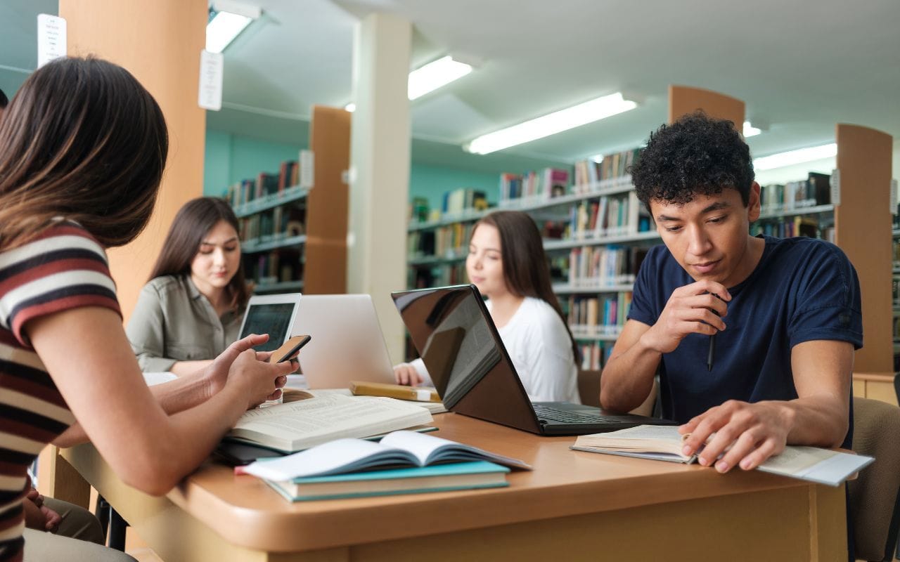 best colleges in connecticut to apply for