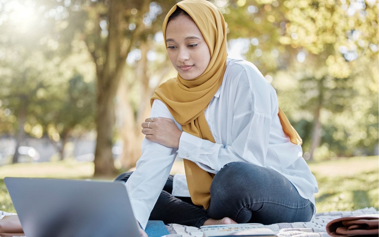 scholarships that are easiest to apply for