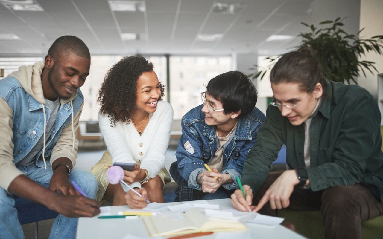 college courses to enroll in students studying