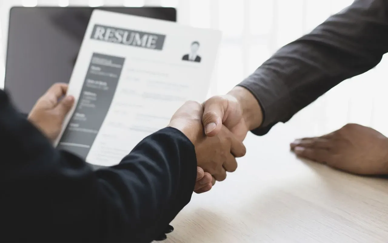 tips for finding and landing the perfect summer job