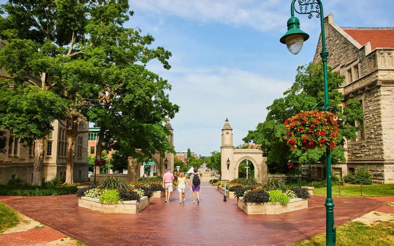 universities in indiana