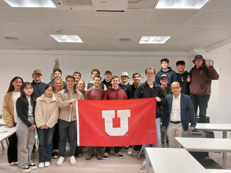 chemical engineering class takes group photo at the end of the semester