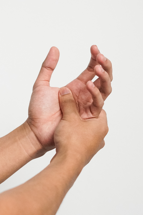 No ignores los hormigueos en manos y pies: pueden ser señal de neuropatía