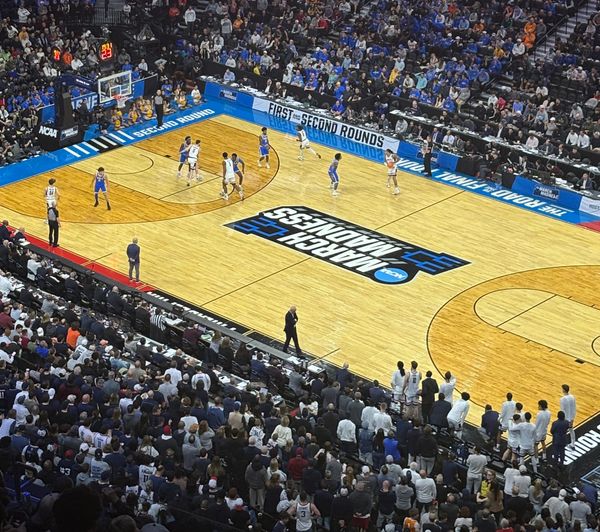 My view from this year's NCAA early-round action between UCLA and Connecticut in Philadelphia, having watched UConn coach Bob Hurley roundly booed during introductions.