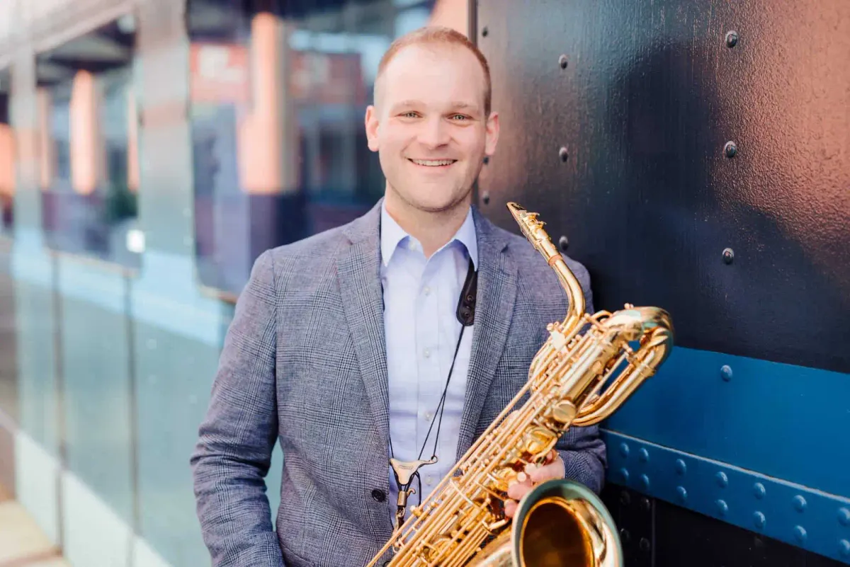 Ryan Middagh – Compositor, arreglista y saxofonista barítono