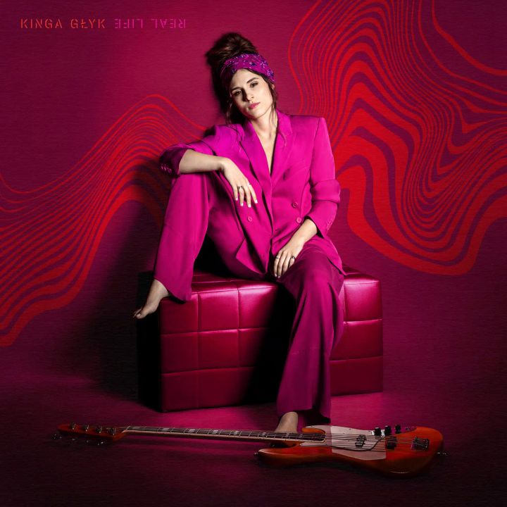 Portada del disco Real Life 