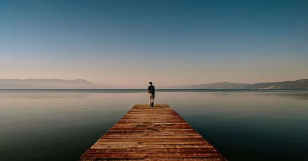 What does a revenue operations consultant do?