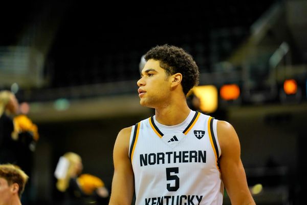 Norse Put Together Their Most Complete Game of the Season in First-Ever Meeting With Central Michigan, Winning 90–66