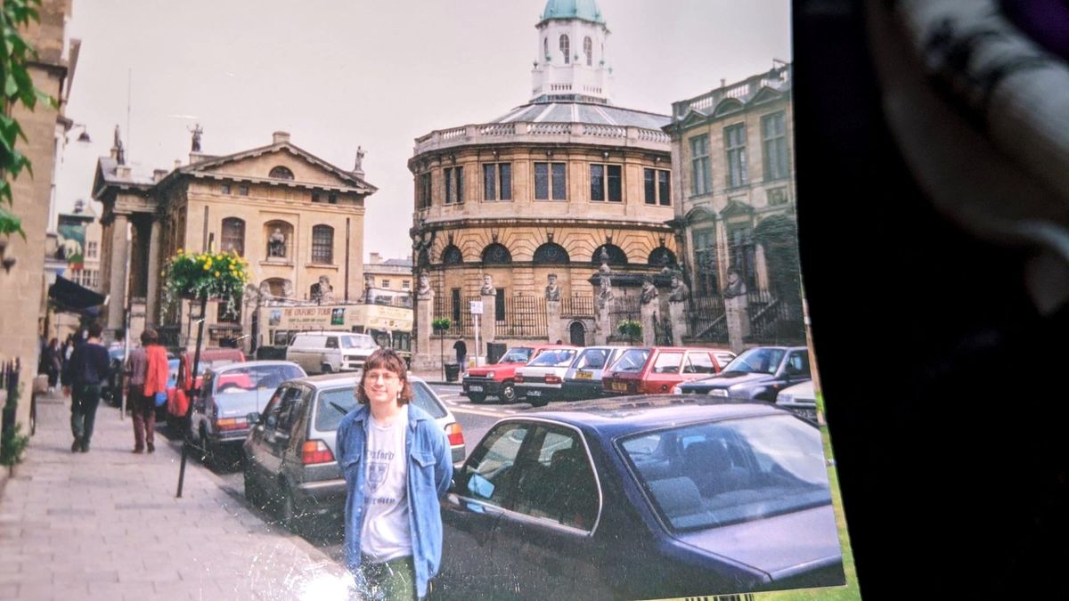 Listening to Peers or Peering Within