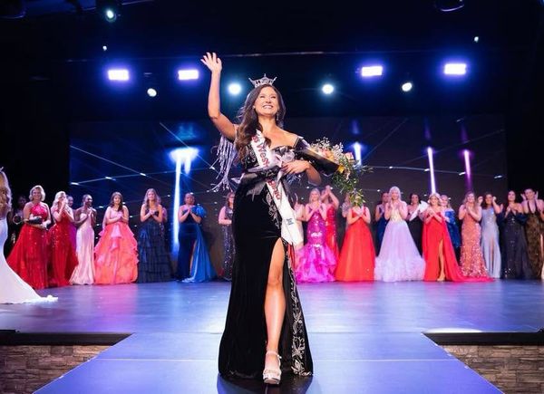 Elizabeth Romanek Crowned Miss West Virginia 2026
