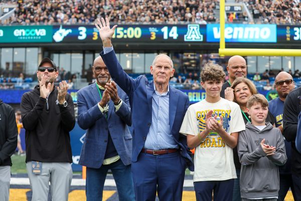 John Beilein Honored With Induction Into WVU Sports Hall of Fame
