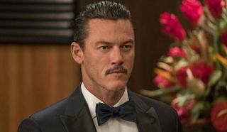 Luke Evans says he knows "several actors" who choose not to come out