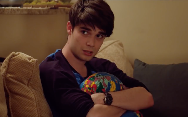Watch the first trailer for Netflix’s gay teen comedy Alex Strangelove