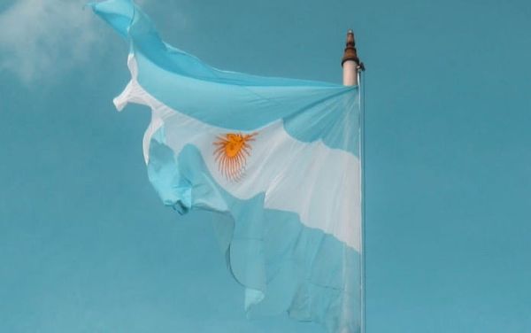 Milei modificó mediante un decreto la Ley de Identidad de Género argentina