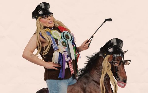 Exclusive: Bailey J Mills discusses “wild” live show Unfiltered and Scummy