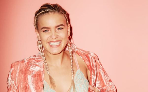 Anne-Marie says she’s never been attracted to “just” men