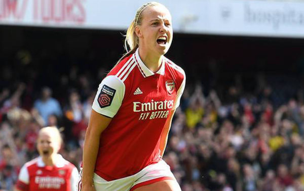 Beth Mead crowned Sports Personality of the Year 2022