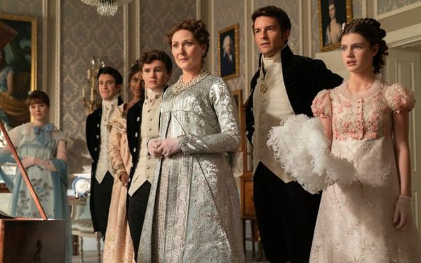 Here’s your first look at Jonathan Bailey in Bridgerton season 3