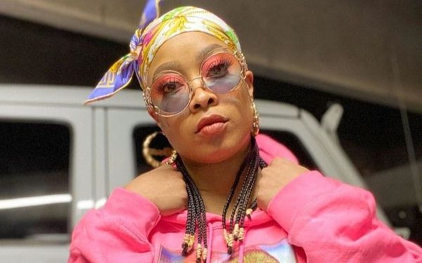 Rapper Da Brat comes out and reveals girlfriend to the world