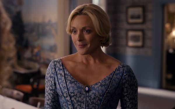 Jane Krakowski calls the queer historical series Dickinson a “wonderful world”