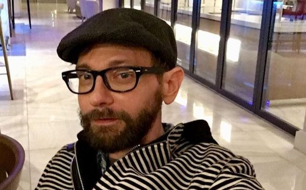 Comedian and actor DJ Qualls comes out as gay during comedy show