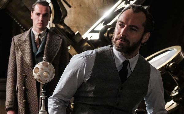 Jude Law explains why Dumbledore isn’t “explicitly gay” in Fantastic Beasts 2
