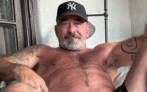 “Bozos”: Gay makeup artist slams ‘idiotic’ online trolls using his photo for right wing memes