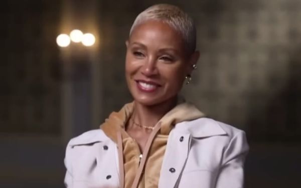 Jada Pinkett Smith reflects on her “sexual experiences” with women