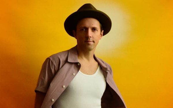 Jason Mraz reveals why he waited to publicly come out