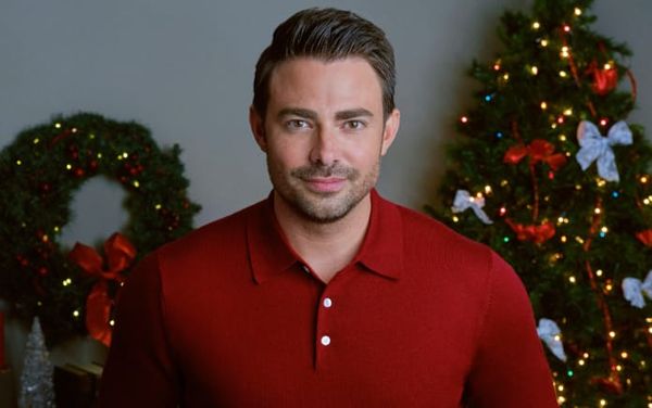Jonathan Bennett praises Hallmark’s inclusivity after Candace Cameron Bure controversy