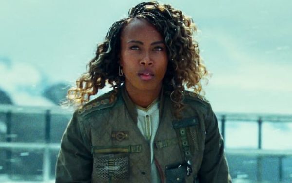 Jurassic World: Dominion star DeWanda Wise discusses the importance of her bisexual character