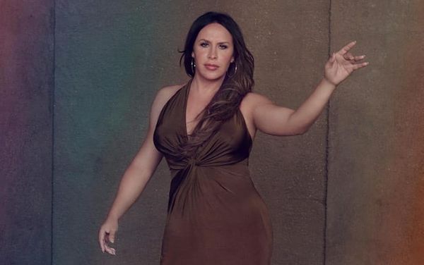 Karla Sofía Gascón se alza con el premio a Mejor Actriz en los Premios del Cine Europeo