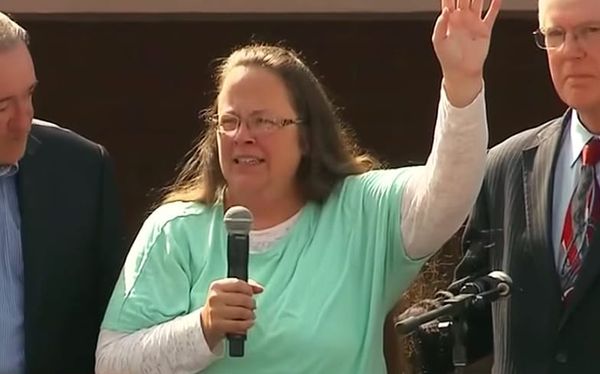Supreme Court rejects appeal from Kim Davis, the US clerk who refused to register same-sex marriages