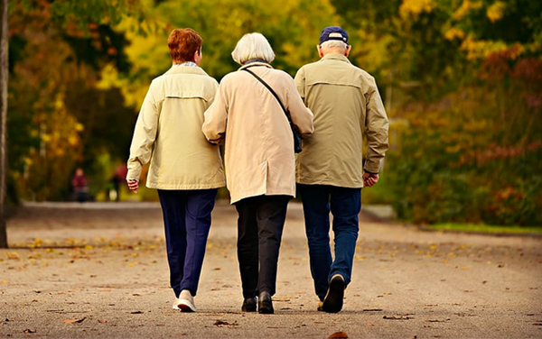 Study reveals LGBTQ+ elderly fear discrimination in long-term care