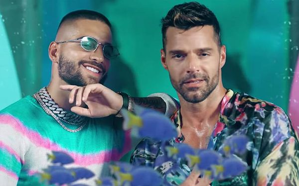 Maluma and Ricky Martin team up for sizzling No Se Me Quita music video