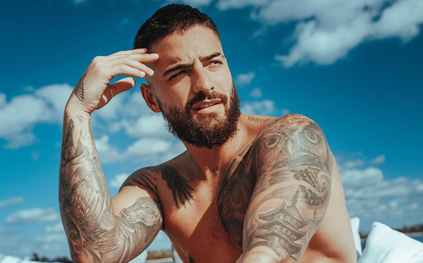 Maluma says if he was gay then he would be out already