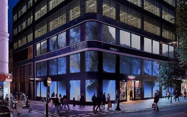 Maxim Zhestkov presents luminescent immersive exhibition Waves