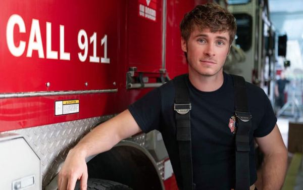 “Give him a boyfriend”: 9-1-1 fans hope this Nashville character will be queer