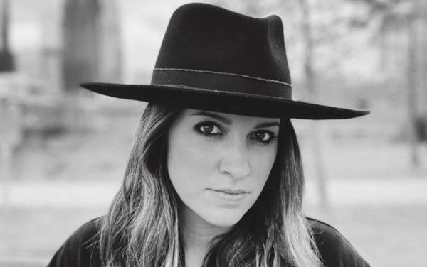 Former Christian singer Nicole Serrano comes out as a lesbian and non-binary