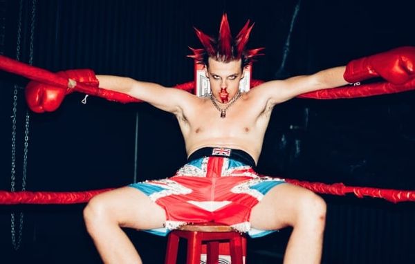 Watch YUNGBLUD’s punchy Strawberry Lipstick music video